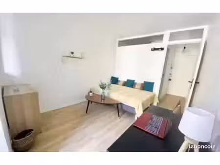 studio meublé