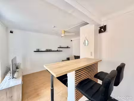 studio 25m2 étudiant ou salarié septembre à mai 2027