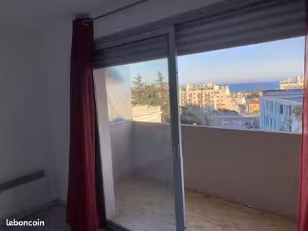 loue studio 26m2 avec parking