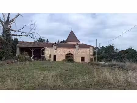 maison de 217 m² à sauveterre-la-lemance