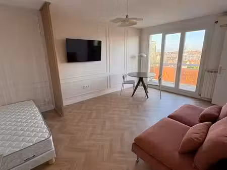 studio 30m2 proche gare et centre ville de sens