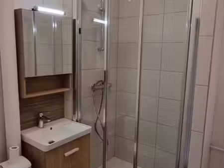 appartement avec balcon et cave – 550 charges comprises