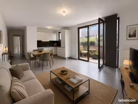 appartement t3 72 m² balcon parking