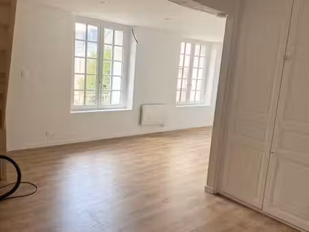 location maison de ville
