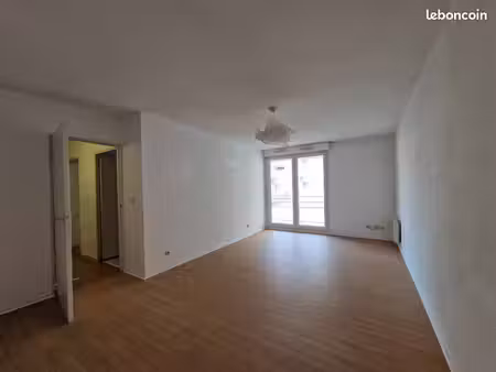 appartement t2 - 49 m² avec balcon et parking - toulouse 31500