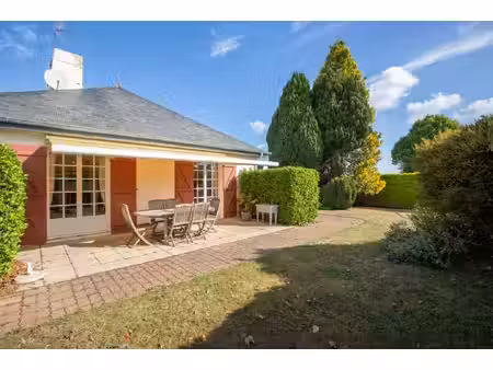 maison de plain-pied sur 1200m² de terrain - bourg de langueux