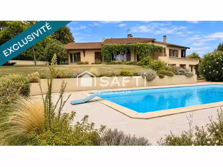 villa avec piscine dans un cadre exceptionnel
