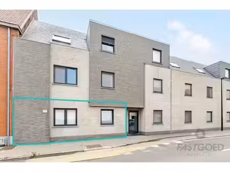 ruim appartement met 2slpk  privatieve tuin en garage