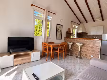 a louer f3 - 80 m2 - anse bertrand