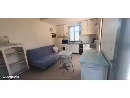 studio 22m2 et terrasse 12m2