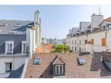 paris 4  charmant studio avec pouttres apparentes