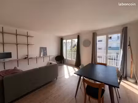 t3 meublé 61 m² – centre-ville saint-nazaire