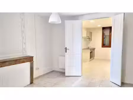 immeuble à vendre - 3 appartements et 1 grande cave loués