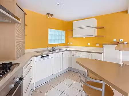 brest – très bel appartement de 176 55 m² carrez – tramway au pied