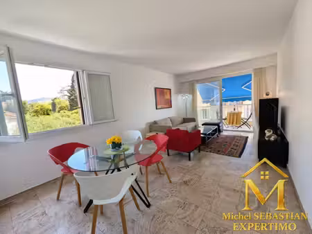 exclusivite ! appartement 3p rénové avec parking et cave - centre ville
