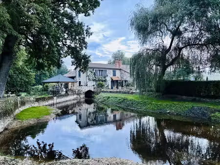 magnifique domaine de moulin à eau restauré datant de 300 ans – un style de vie unique au.