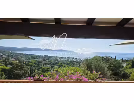 villa avec terrasse cavalaire-sur-mer (83)