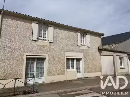 maison à sainte-gemme-la-plaine (85400)