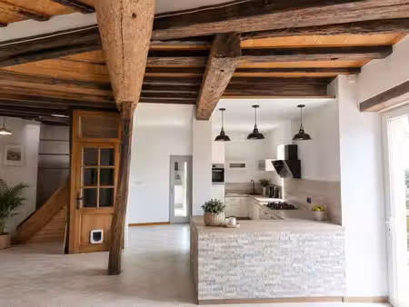 maison avec terrasse et belle vue