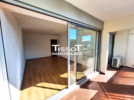 location appartement 2 pièces 48m² nimes 30000