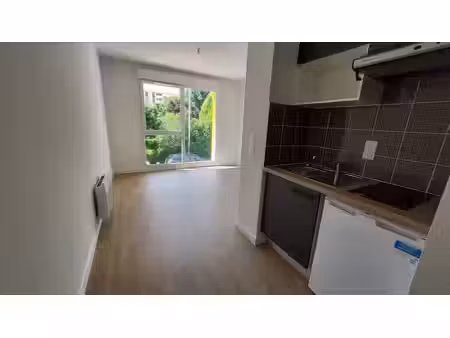 location appartement 1 pièce 22m² joue les tours 37300