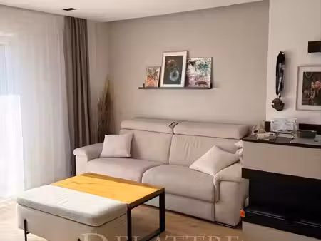 3 pièces contemporain au cœur d’une résidence familiale