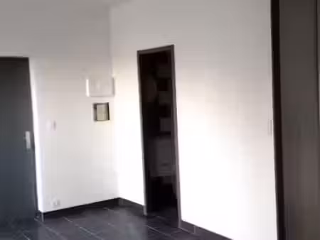 location appartement 1 pièce 31 m² à landerneau (29800)