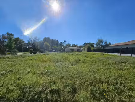 vente terrain 800 m² madirac (33670)
