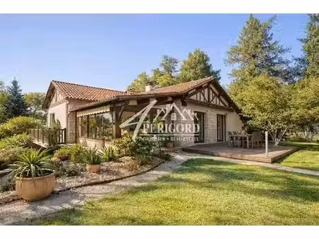 maison de 8 pièces de luxe en vente à lalinde  nouvelle-aquitaine