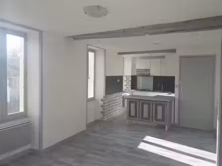 location appartement 2 pièces 39 m² à gy-l’évêque (89580)