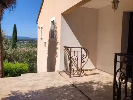 spacieuse maison avec appartement