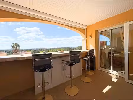 appartement entièrement refait à neuf avec vue panoramique