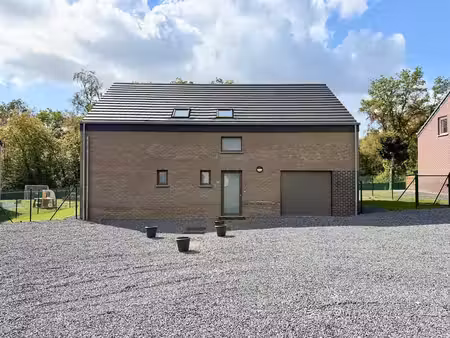 construction neuve 6chs avec jardin dans un quartier résiden