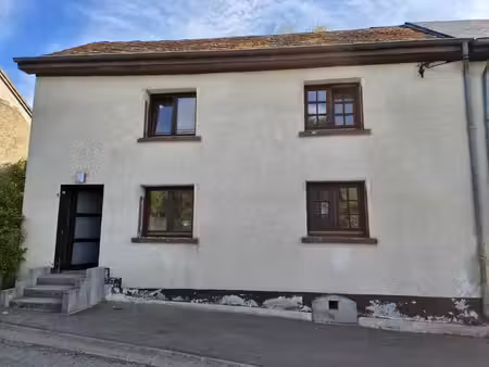 petite maison 1 chambres avec jardin à louer à radelange