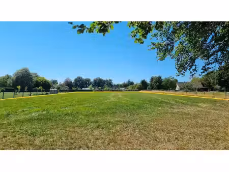 magnifique terrain avec permis octroyé à sourbrodt