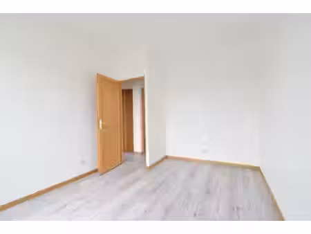 appartement à louer 4 pièces epernay (51)