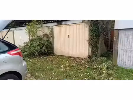 garage/box