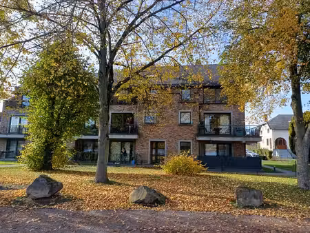 superbe appartement 2 chambres avec vue sur la meuse!