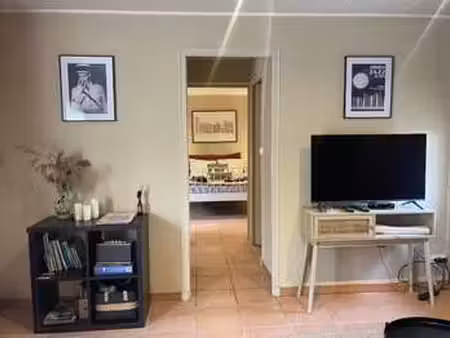 location appartement 2 pièces meublé à bédarrides (84370) : à louer 2 pièces meublé / 51m²