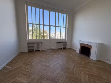 duplex de luxe à louer dans le quartier charles laffitte