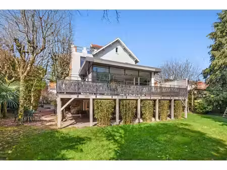 maison ancienne à vendre dans le quartier tortière - donatien