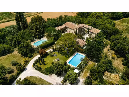 maison de luxe à vendre à roussillon