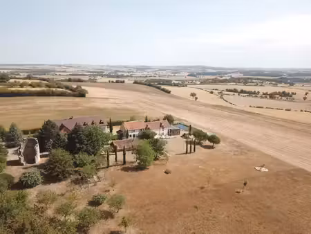 propriété à vendre à saint-amand-en-puisaye
