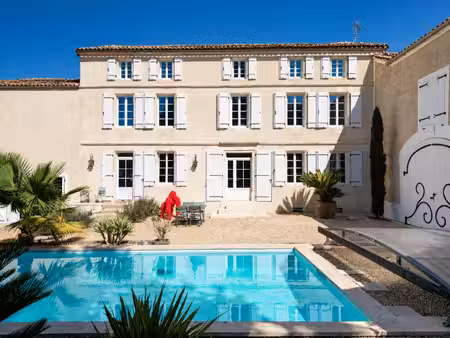 maison de luxe à vendre à saint-genis-d'hiersac