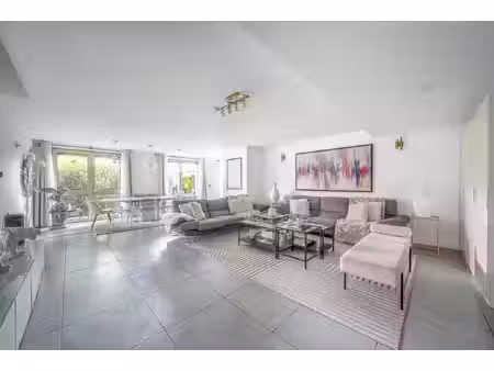 appartement de luxe à vendre dans le quartier plaisance-boulevard de strasbourg