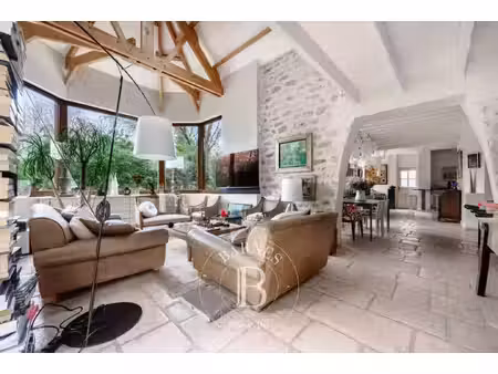 maison de luxe à vendre dans le quartier bords de marne