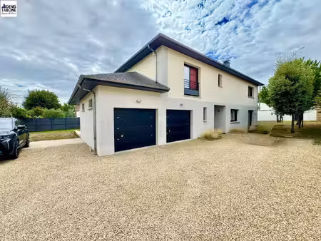 maison traditionnelle à vendre à saint-prix