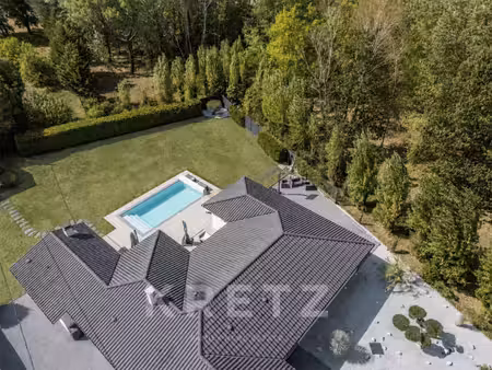 villa de luxe à vendre dans le quartier le plateau