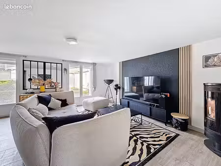 maison 5 pièces 137 m²