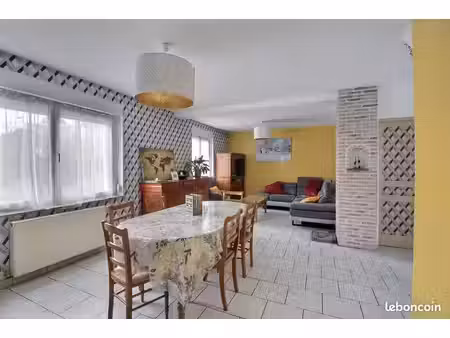 maison 6 pièces 137 m²
